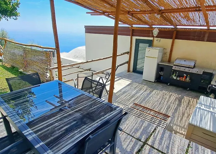 Relais Amalfi Coast Apart Otel 4*