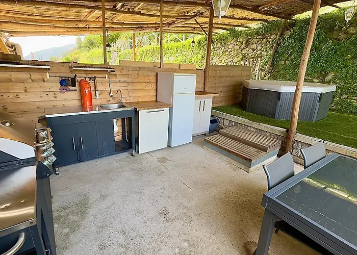 Relais Amalfi Coast Apart Otel 4*