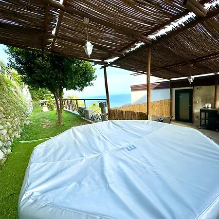 公寓式酒店 Relais Amalfi Coast 康加德马里尼